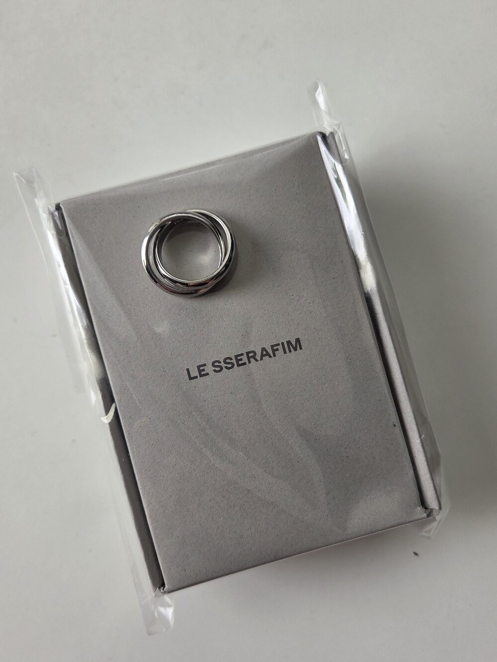 LE SSERAFIM Ring (6 US)
